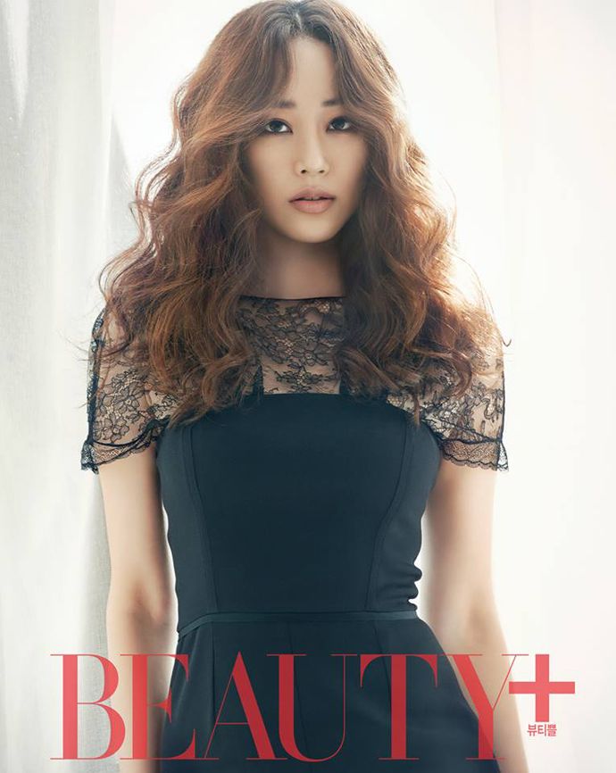 Yoo Ji Taes Goddess Kim Hyo Jin For Beauty Updated Couch Kimchi 1241